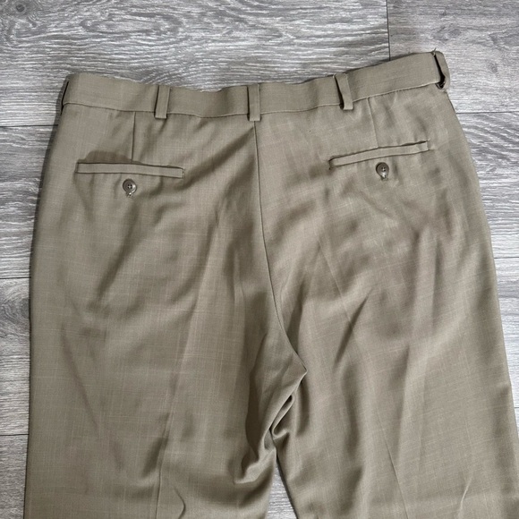 Haggar Men Tan Dress Pants Classic Straight-Leg Size 38 in x 29 in - Picture 11 of 16